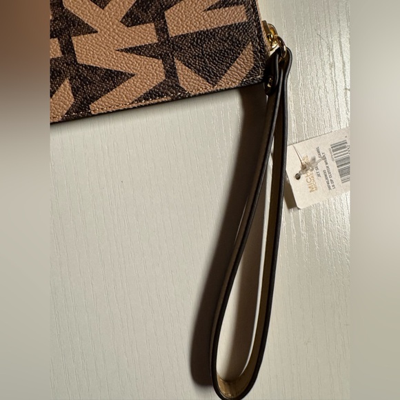 Michael Kors Wristlet - Picture 3 of 3
